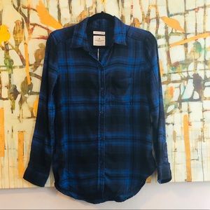 NWT American Eagle Plaid Button Down Shirt